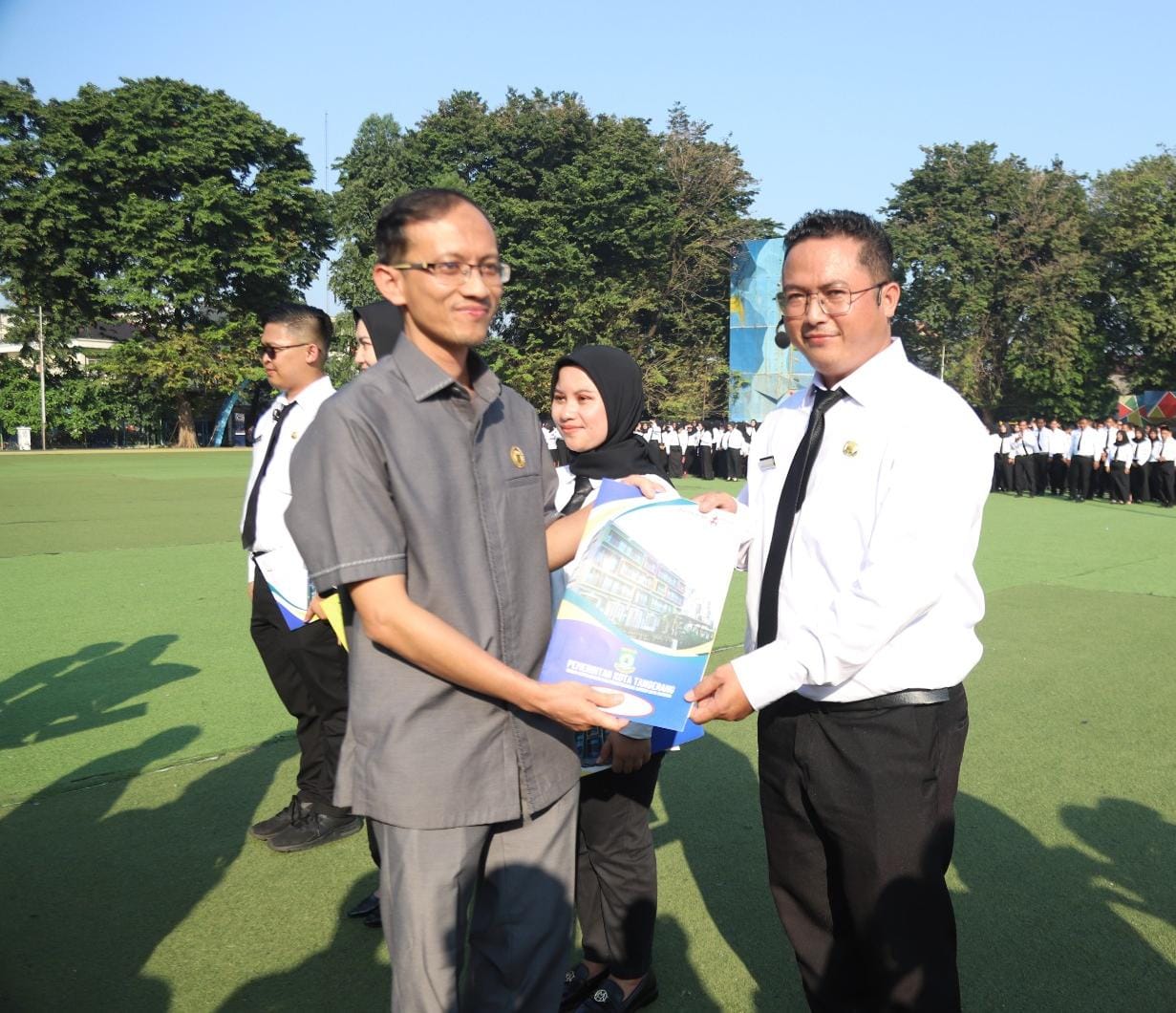 wakil-ketua-dprd-kota-tangerang-apresiasi-pelantikan-pppk-harapkan-pegawai-prioritaskan-pelayanan