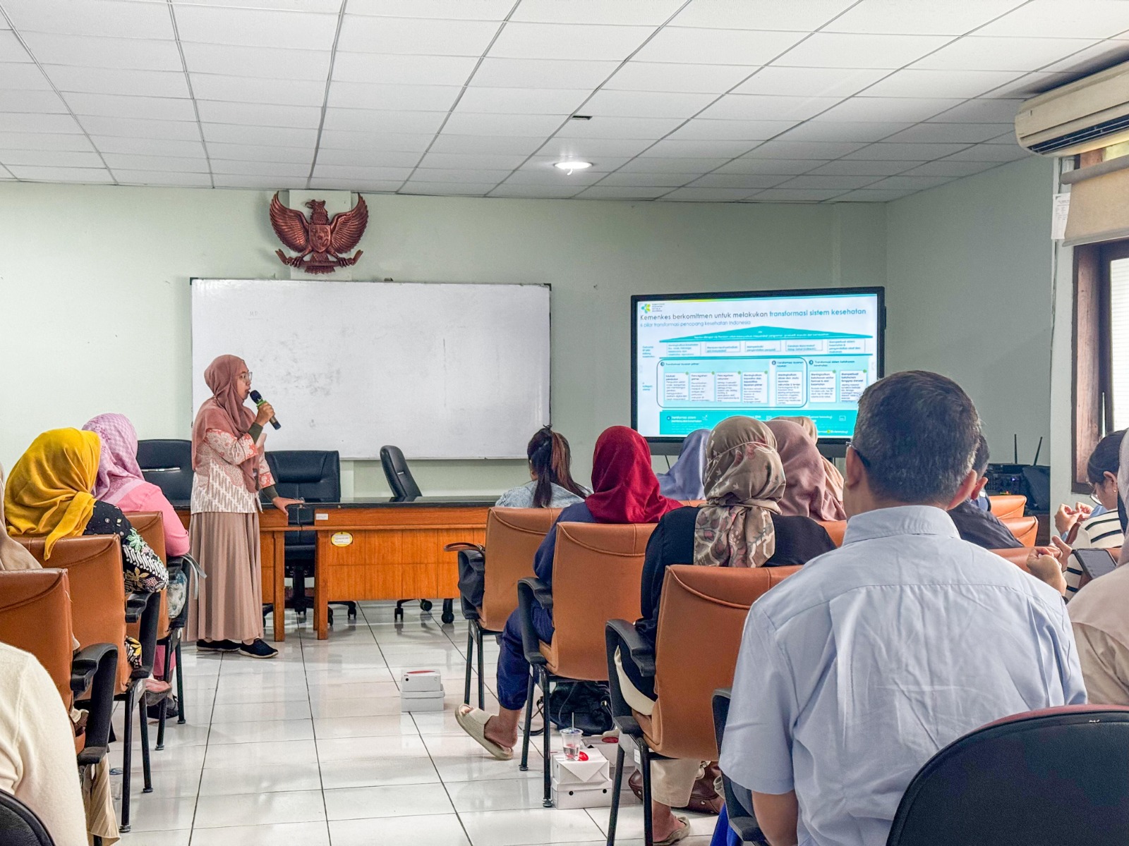 IMG-pemkot-tangerang-pastikan-standar-layanan-40-klinik-terjaga-pascaakreditasi