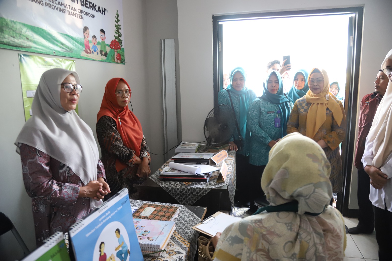 pemkot-tangerang-siap-maksimalkan-kampung-kb-di-104-kelurahan