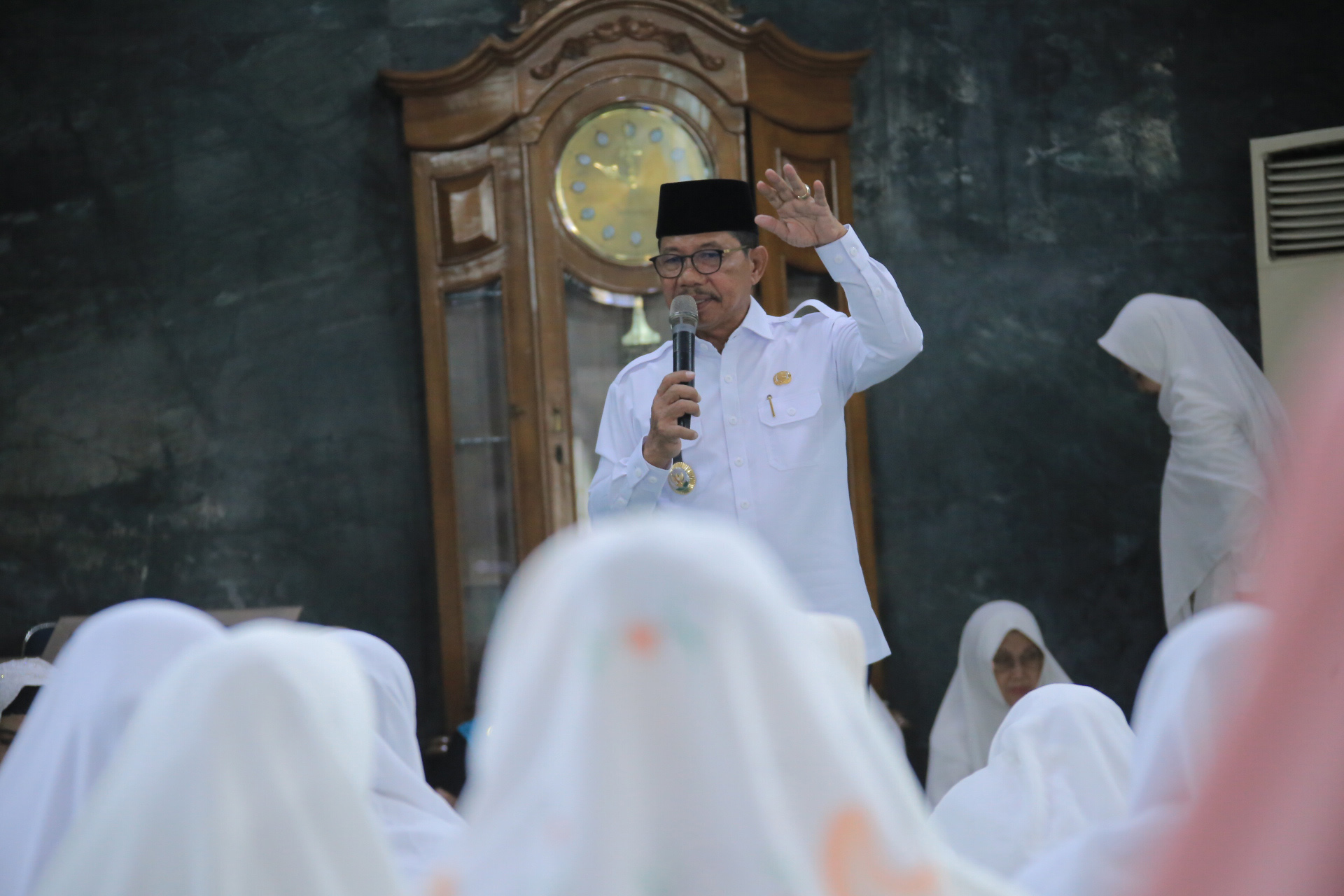 melalui-majelis-mujahadah-wali-kota-ajak-muslimah-tangerang-perkuat-peran-di-lingkungan