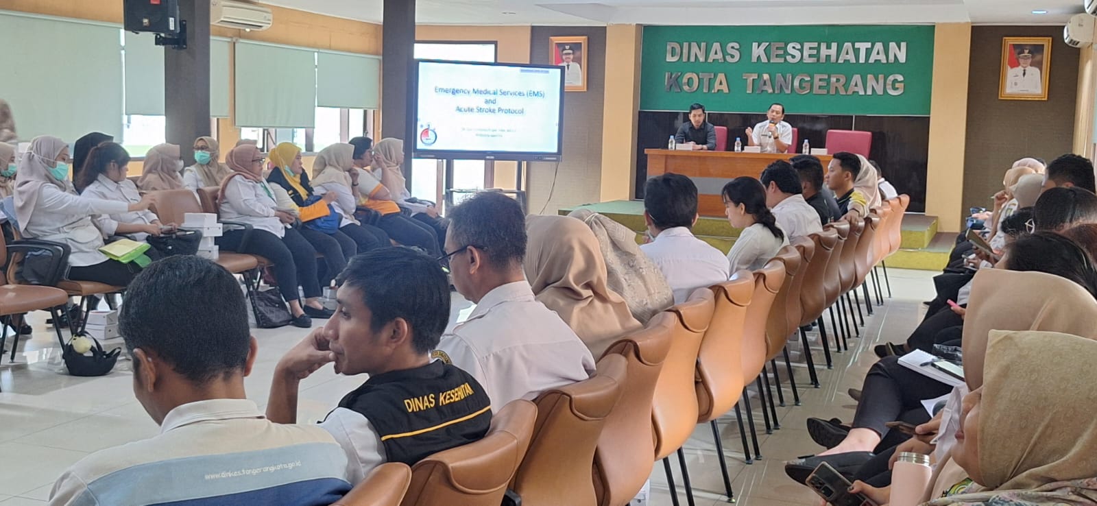 dinkes-kota-tangerang-selenggarakan-pelatihan-gawat-darurat-neurologi-untuk-petugas-ambulans-dan-ugd-puskesmas