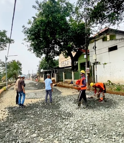 IMG-atasi-kemacetan-akses-jalan-baru-sipon-green-lake-city-kota-tangerang-mulai-dibangun