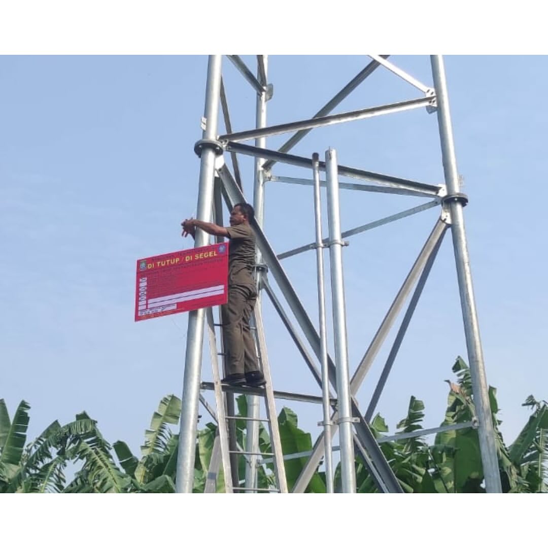 tindak-tegas-pelanggar-perda-satpol-pp-kota-tangerang-lakukan-penyegelan-tower-bts-tidak-berizin