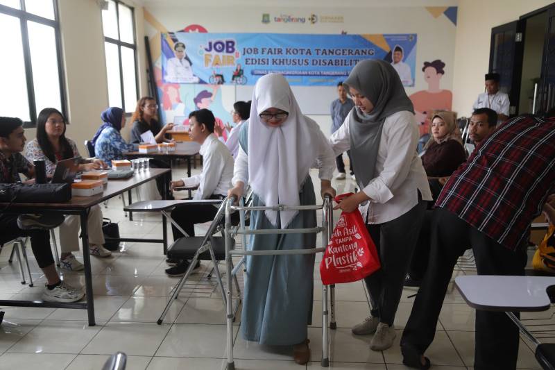dulu-dilihat-sebelah-mata-difabel-kini-gampang-kerja-lewat-program-job-fair-disabilitas-kota-tangerang