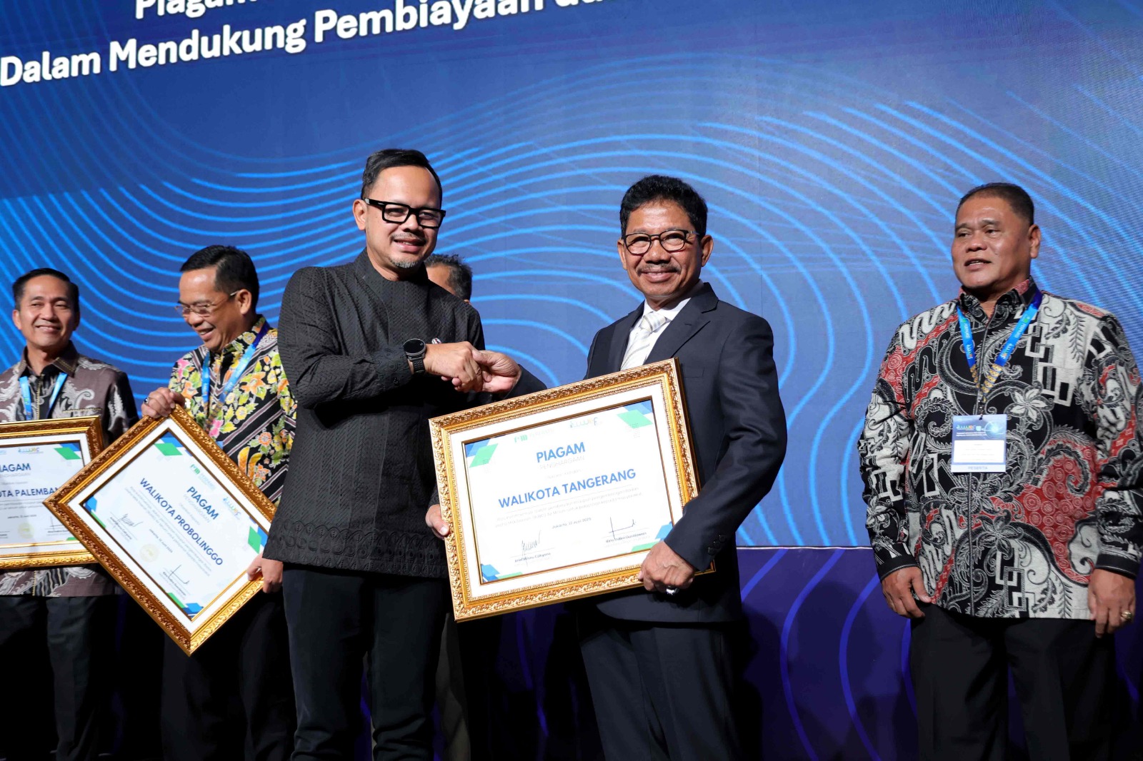 konsisten-tingkatkan-layanan-air-bersih-pemkot-tangerang-kembali-torehkan-prestasi-nasional