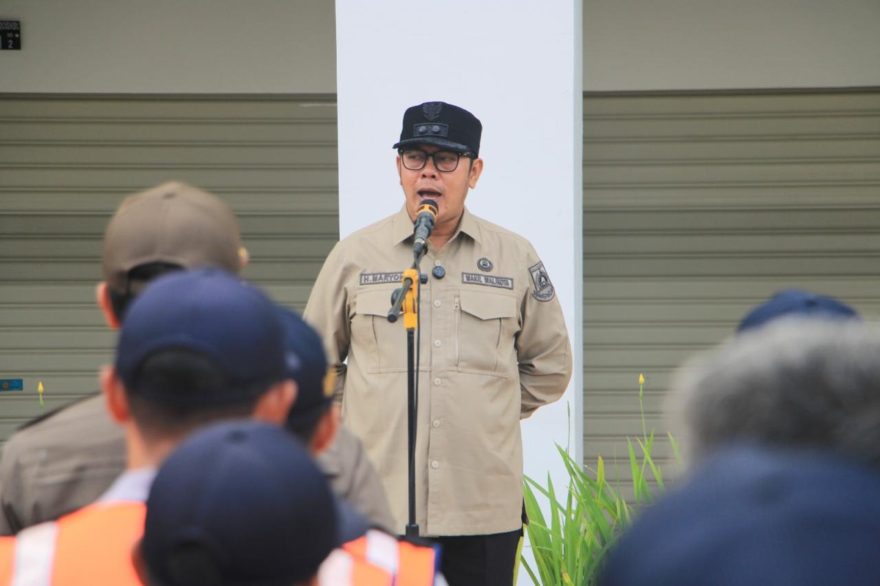 pemkot-kerahkan-petugas-gabungan-percepat-penataan-jelang-dibukanya-pasar-anyar-tangerang