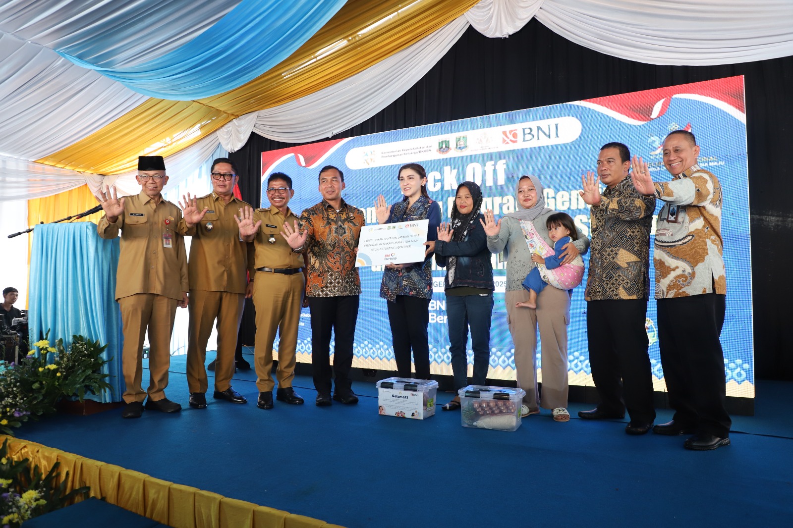 angka-stunting-di-bawah-nasional-kota-tangerang-tuai-apresiasi-mendukbangga-wihaji