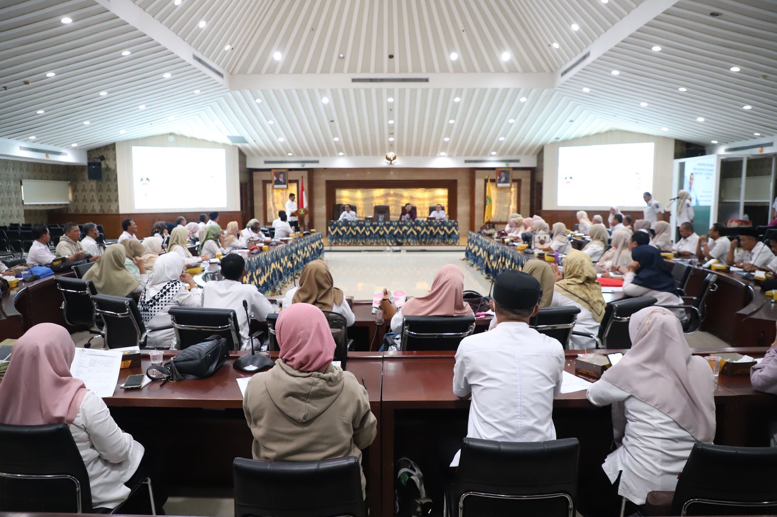 pemkot-tangerang-apresiasi-percepatan-layanan-ketaspenan-dan-penyerahan-sk-pensiun-periode-agustus-oktober-2025