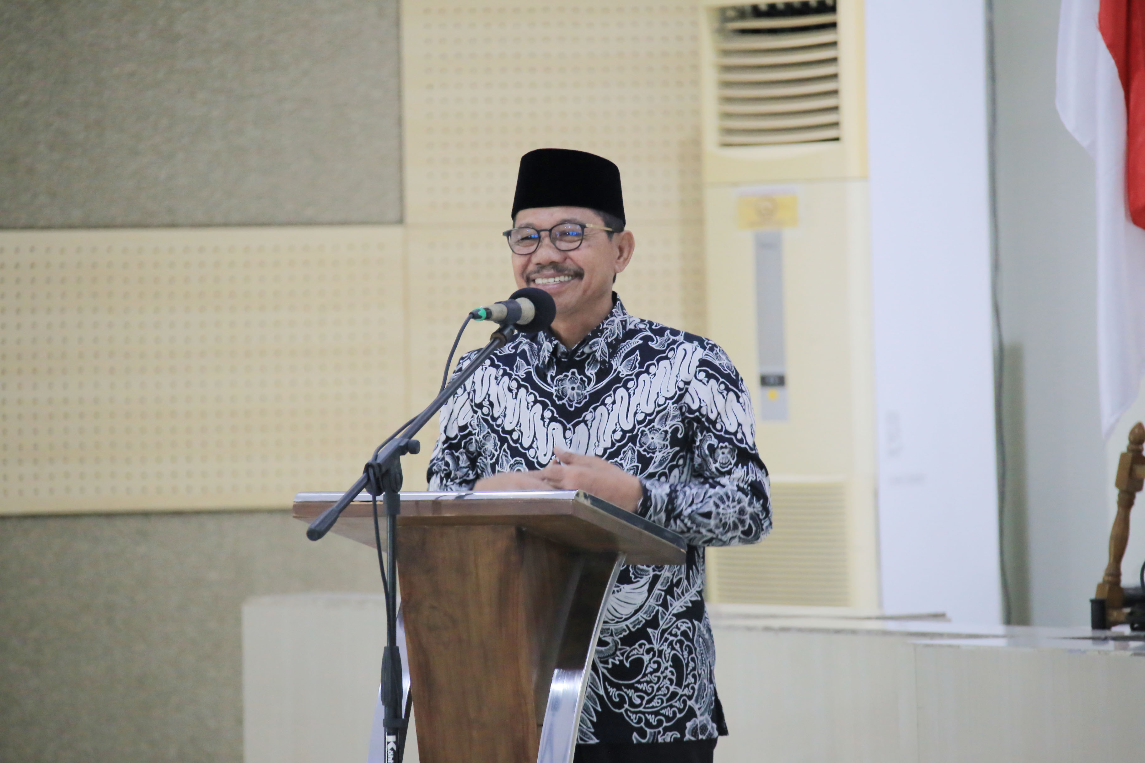 pelantikan-gmi-sachrudin-perempuan-muslimah-harus-ambil-peran-dalam-pembangunan-masyarakat