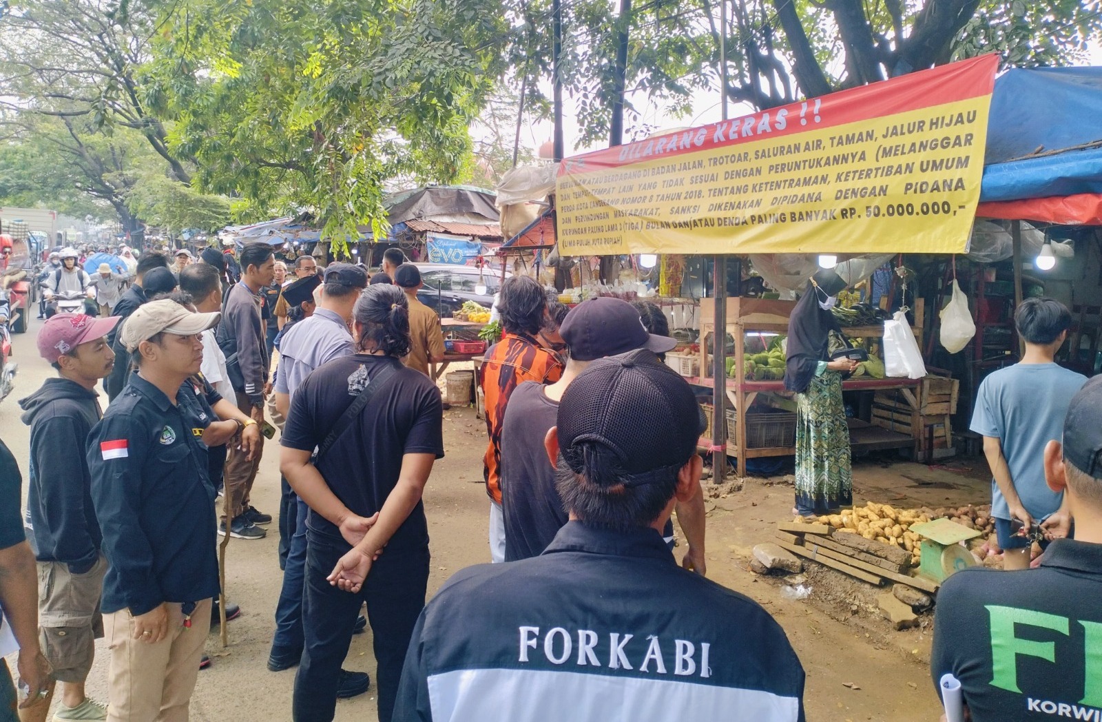 penataan-kawasan-pasar-lembang-kecamatan-ciledug-kota-tangerang-lakukan-sosialisasi-kepada-pkl