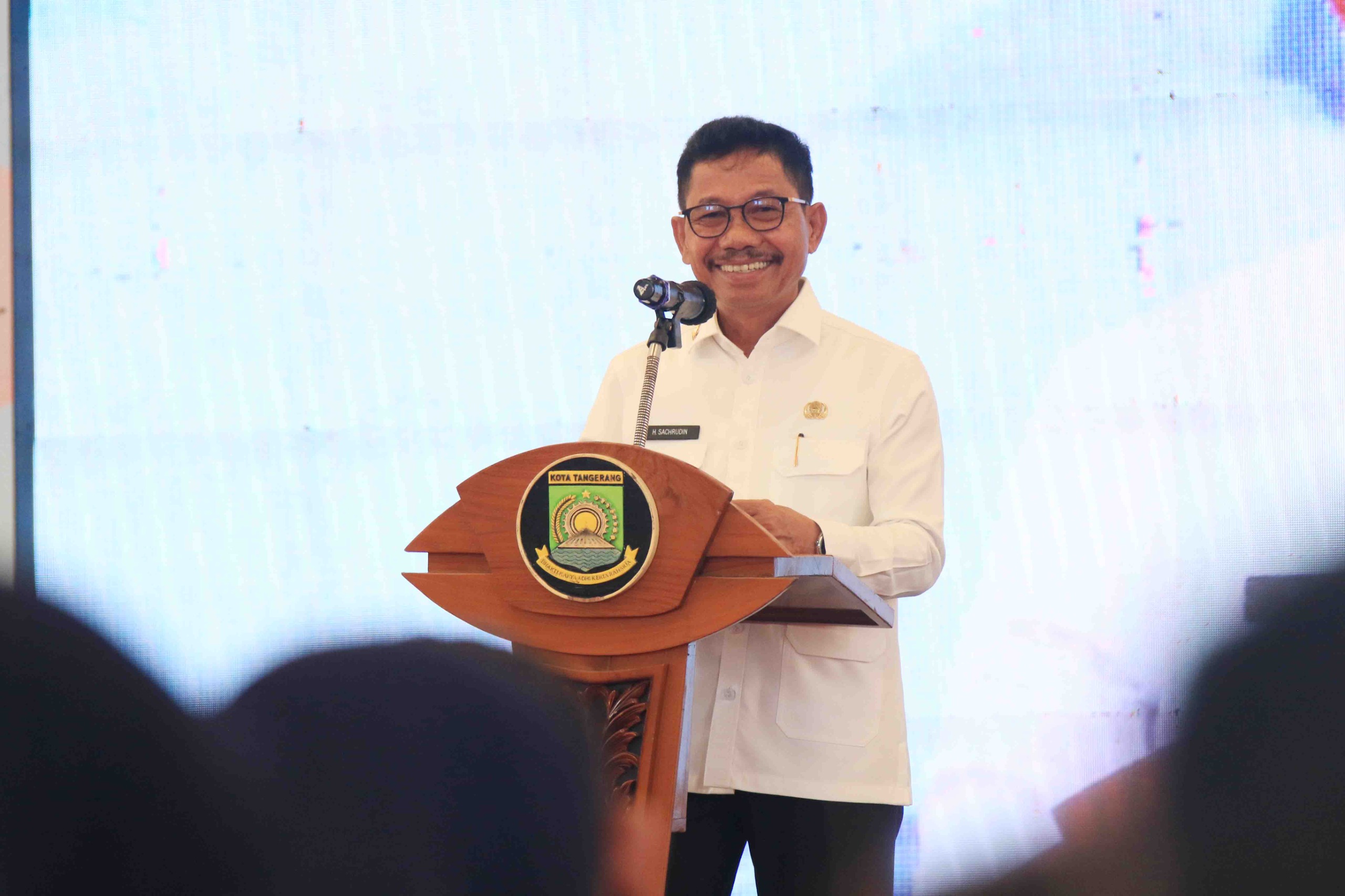 peringati-han-2025-sachrudin-teken-mou-dunia-usaha-smk-untuk-siapkan-generasi-emas
