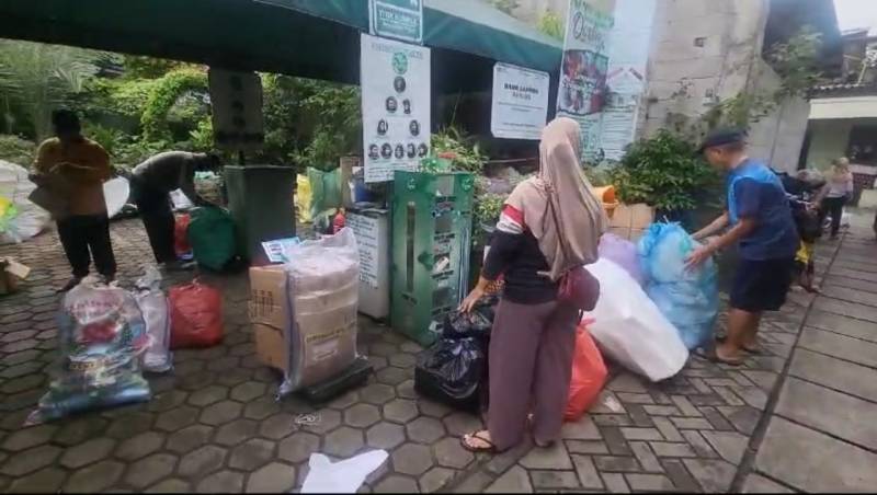 tutup-belasan-tps-liar-pemkot-tangerang-dorong-gerakan-nabung-lewat-bank-sampah