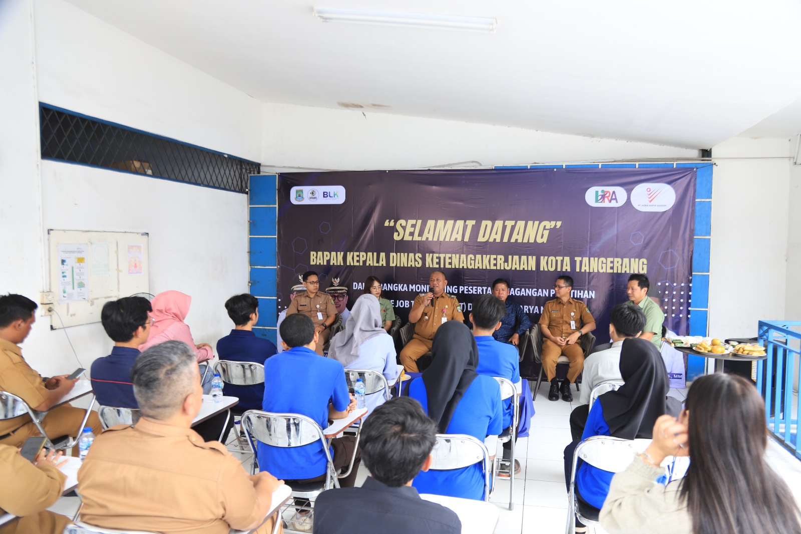 lewat-program-ojt-32-pencaker-diterima-di-pt-hoka-karya-mandiri-dan-pt-yasunli-abadi-utama-plastik-kota-tangerang