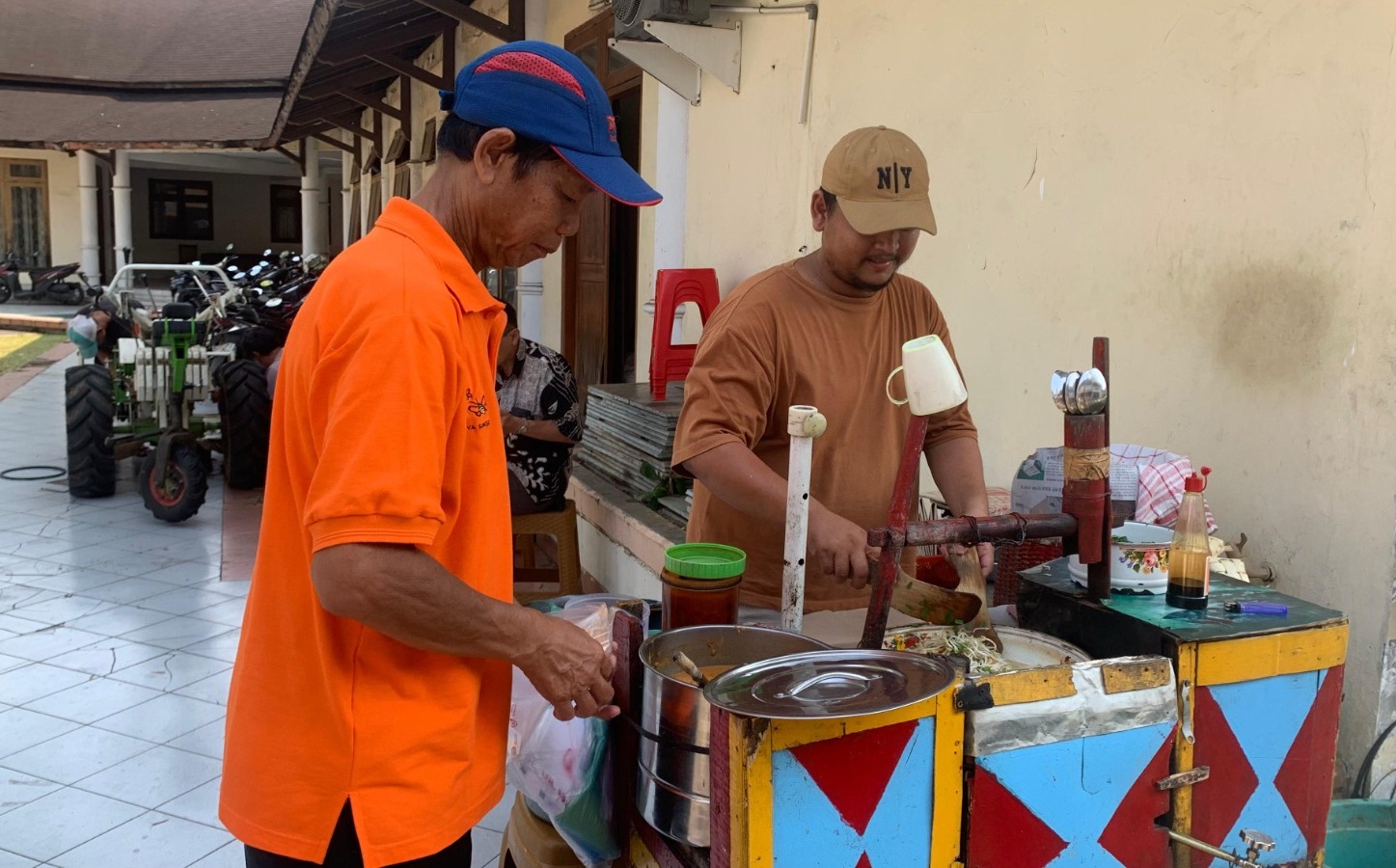 gurihnya-toge-goreng-bumbu-tauco-isian-oncom-di-modernland-kota-tangerang