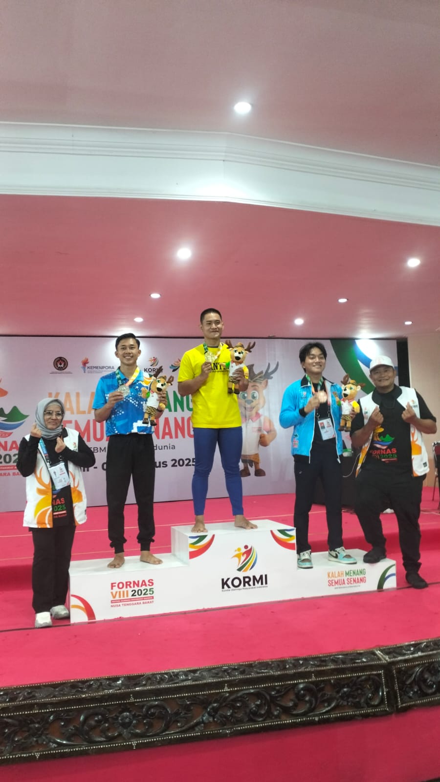 sumbang-medali-emas-dan-perunggu-pegiat-yoga-asal-kota-tangerang-sukses-raih-prestasi-three-peat-di-kejuaraan-nasional