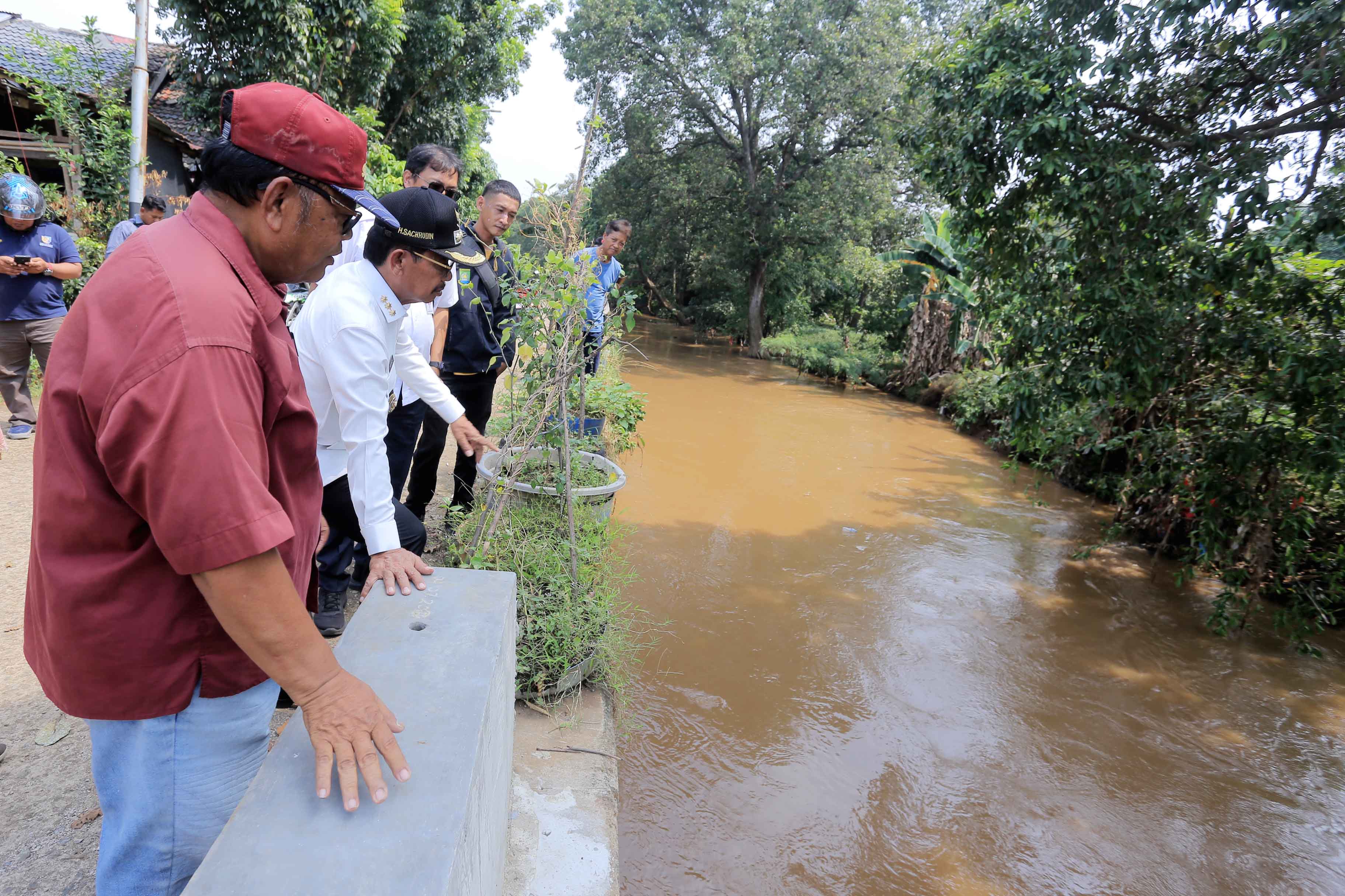 pemkot-tangerang-responsif-tangani-banjir-normalisasi-kali-irigasi-puri-kartika-dimulai