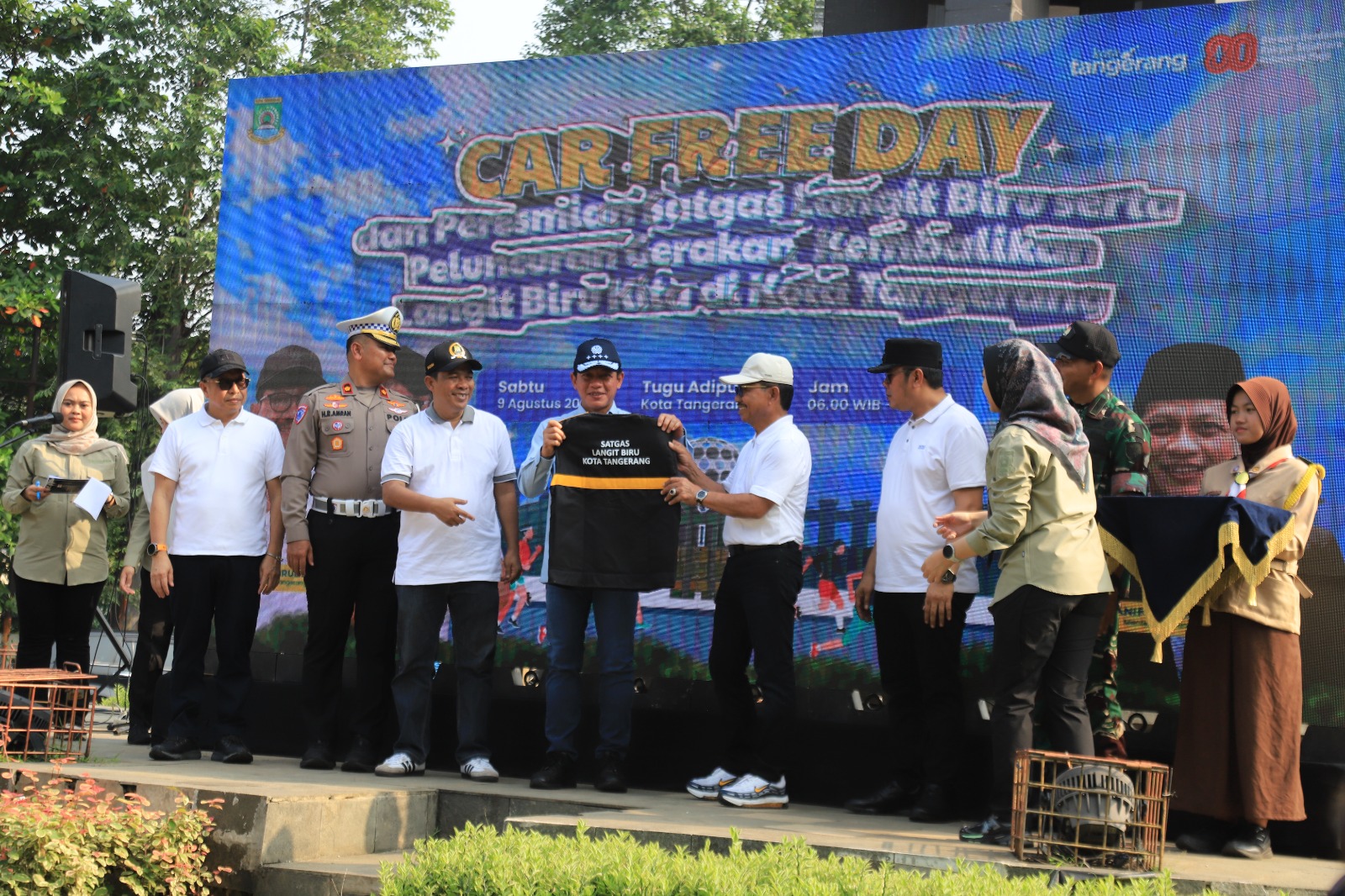 menteri-lh-satgas-langit-biru-kota-tangerang-satu-satunya-di-jabodetabek