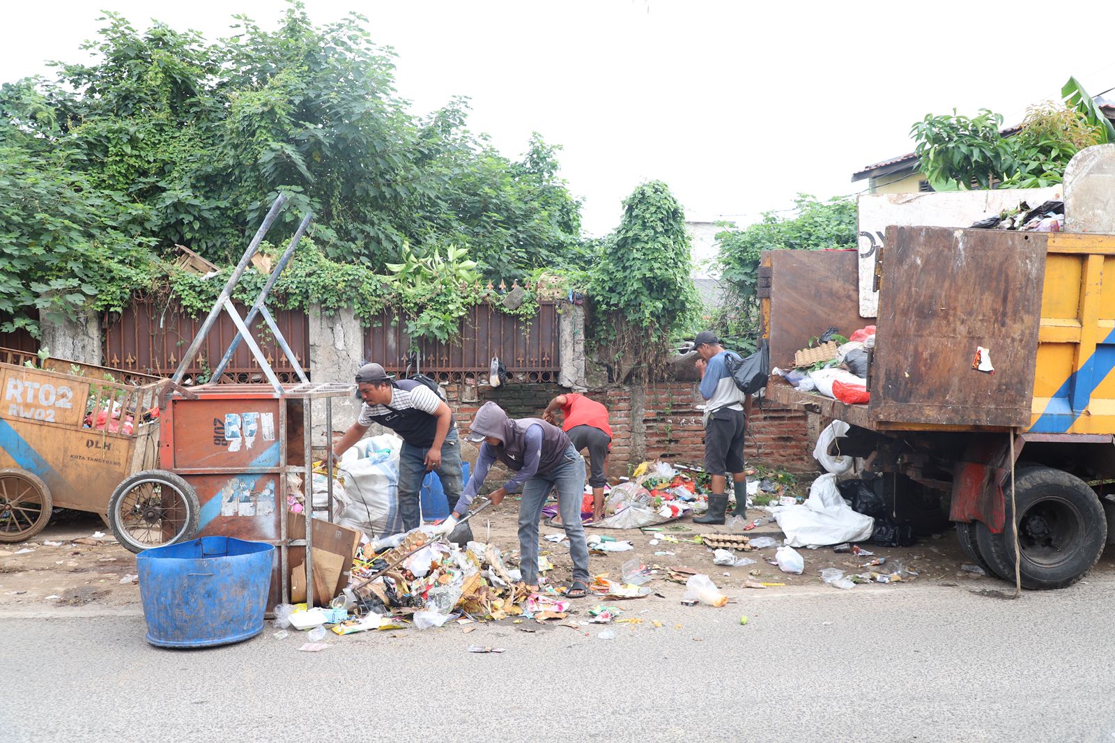 gencarkan-penanganan-sampah-pemkot-tangerang-tutup-21-tps-liar