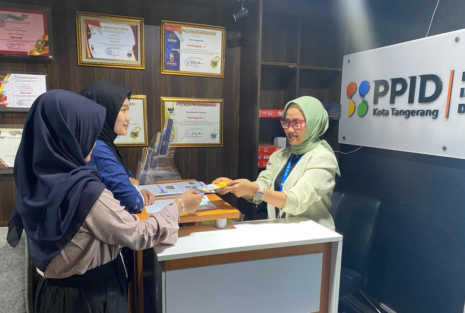 keterbukaan-informasi-publik-di-era-digital-kota-tangerang-hadirkan-ppid-hingga-super-app