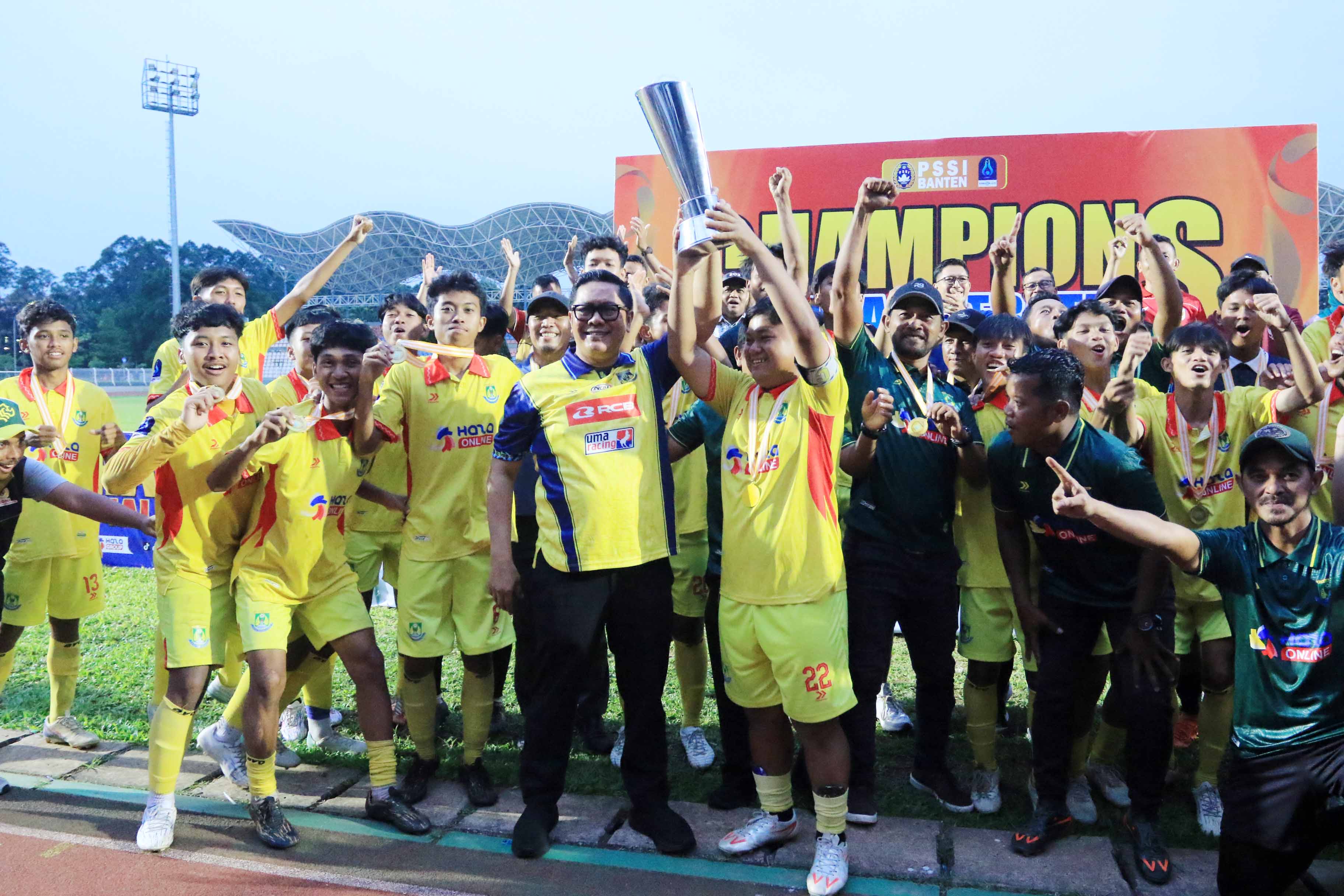 final-sengit-soeratin-cup-di-benteng-reborn-maryono-saksikan-persikota-u-17-angkat-trofi-menuju-nasional