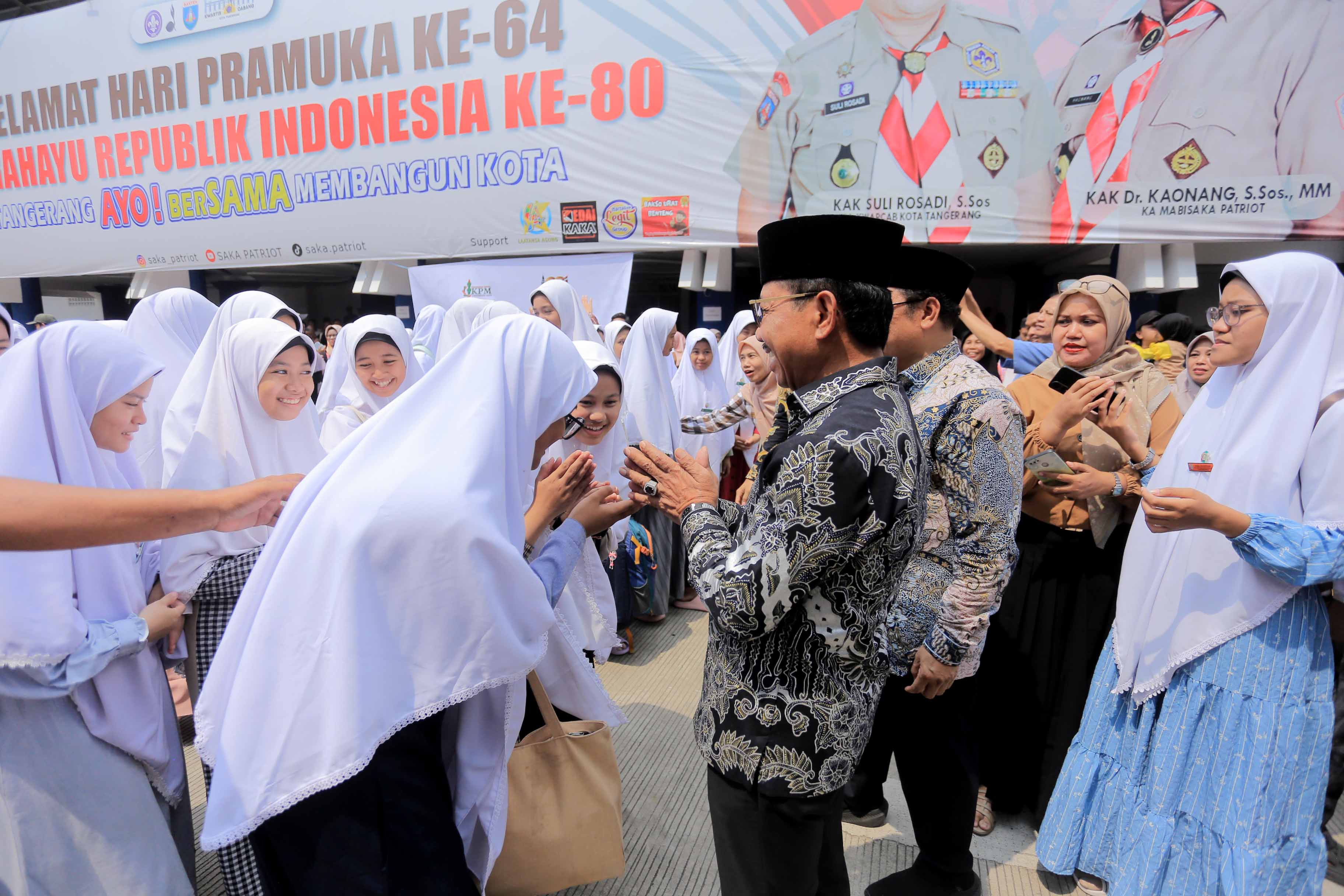 lepas-225-santri-puteri-ikpm-gontor-tangerang-raya-sachrudin-jadilah-generasi-bermanfaat-bagi-umat