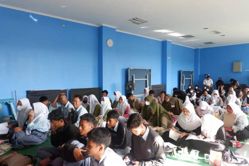Rumah Cerdas Kota Tangerang memberikan pelajaran dan pelatihan secara gratis