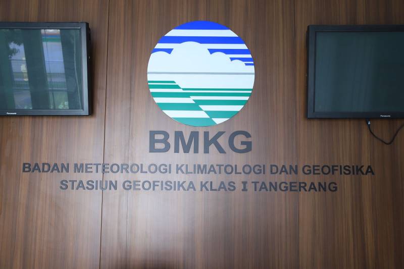 BMKG memprediksi Kota Tangerang akan alami musim hujan pada November