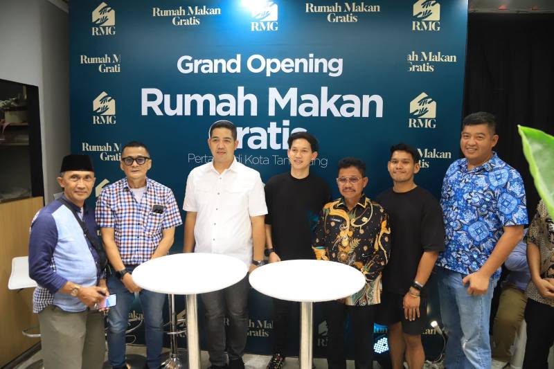 Grand opening Rumah Makan Gratis di Kota Tangerang