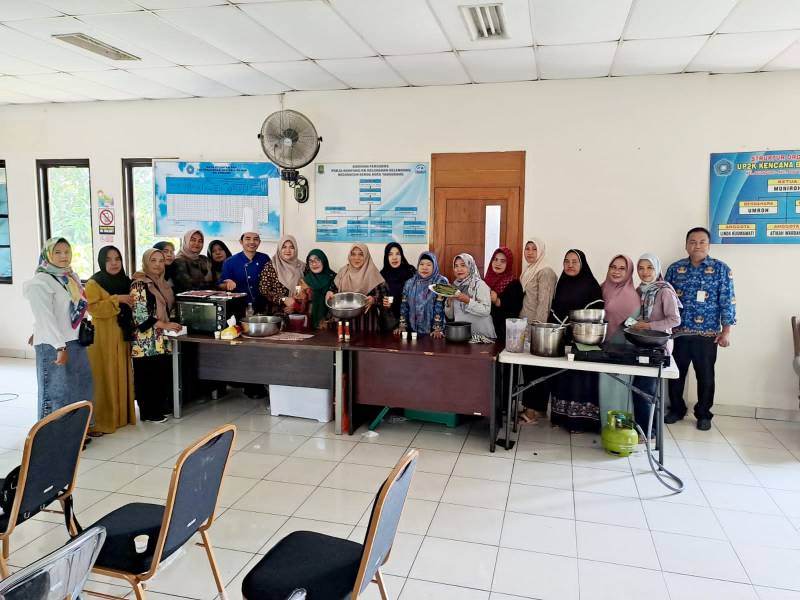 Pemkot Tangerang dan DKP menggelar pelatihan Pengolahan Pangan Berbasis Sumber Daya Lokal
