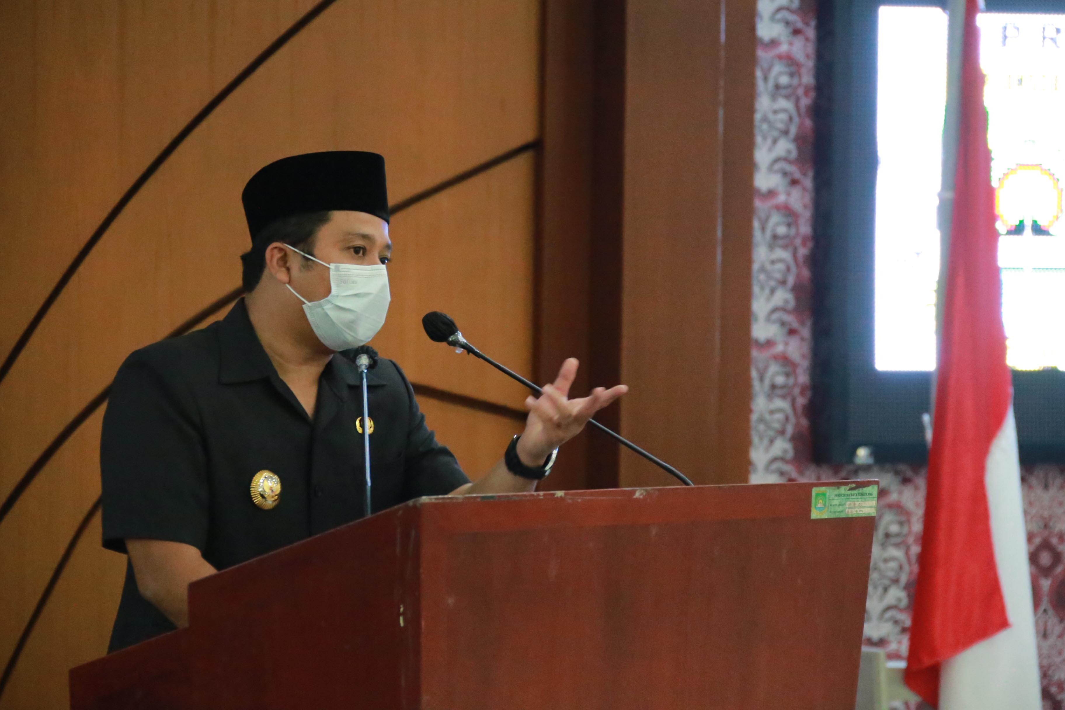 Wali Kota Tangerang Sampaikan Penjelasan Tentang Raperda Perubahan APBD 2020