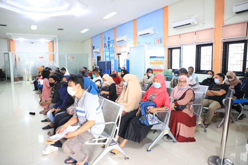 Warga Kota Tangerang bisa mengurus Kartu Keluarga dengan mudah