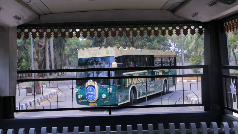 Bus Jawara bisa menjadi alternatif untuk mengisi ngabuburit