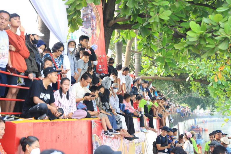 Warga Kota Tangerang antusias menyambut perayaan Festival Peh Cun 2023